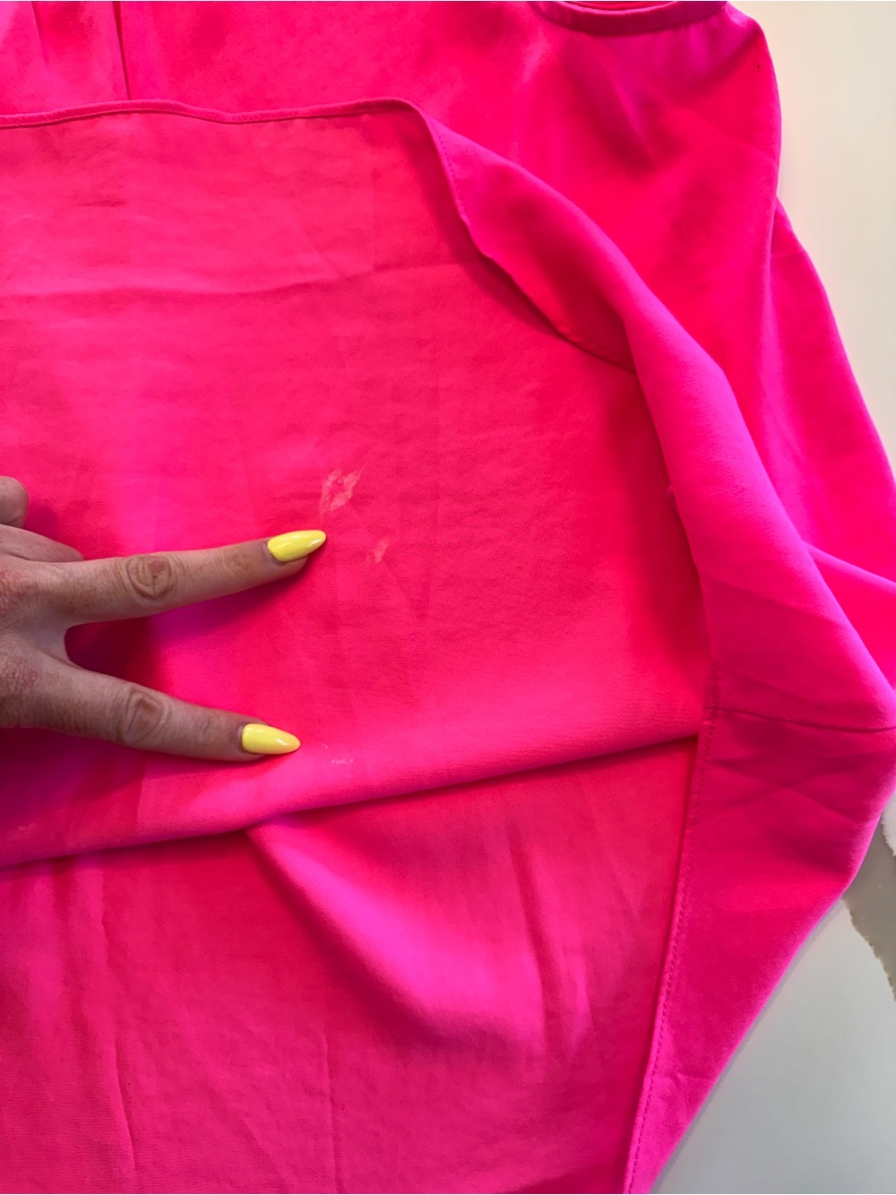 Vince Camuto Hot Pink V-Neck Sleeveless Blouse - XL - Picture 4 of 6